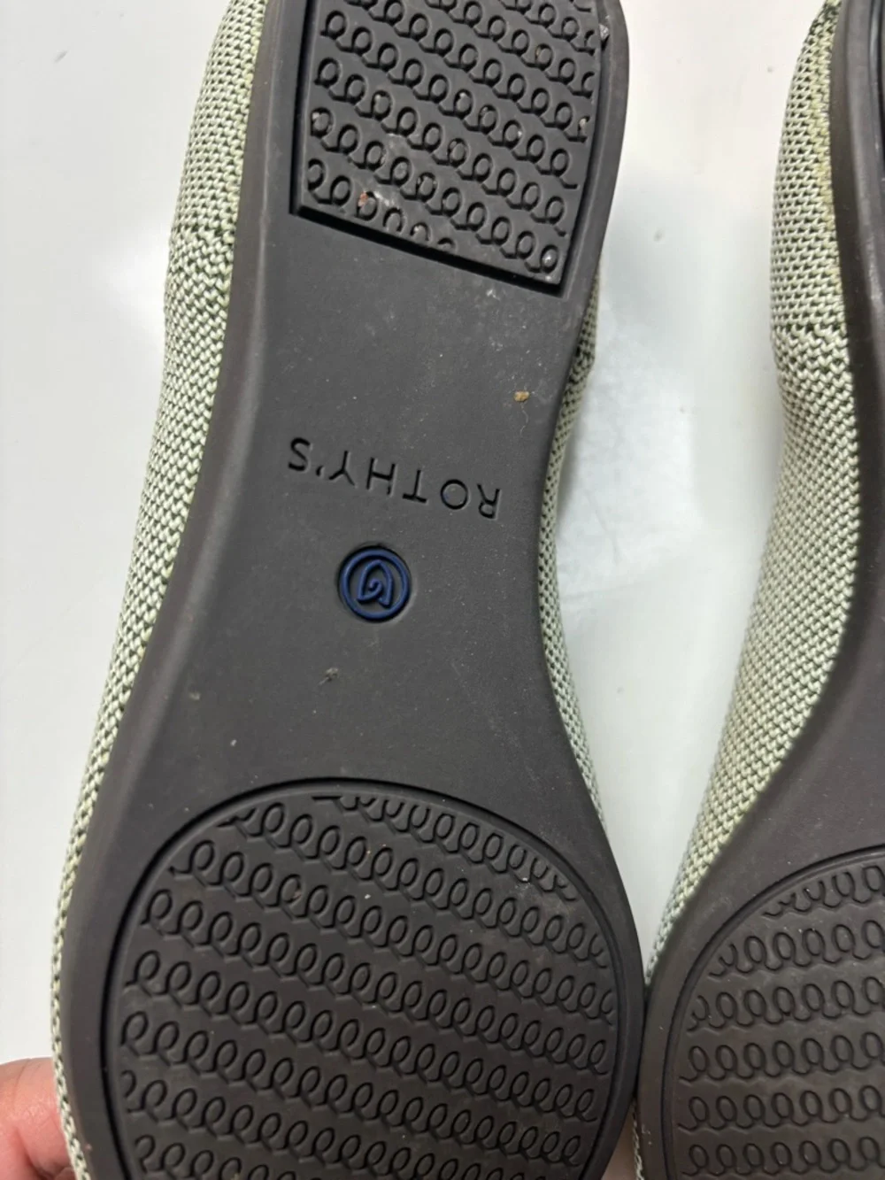 Rothys Pistachio Python the point‎ flats sz 7 RARE